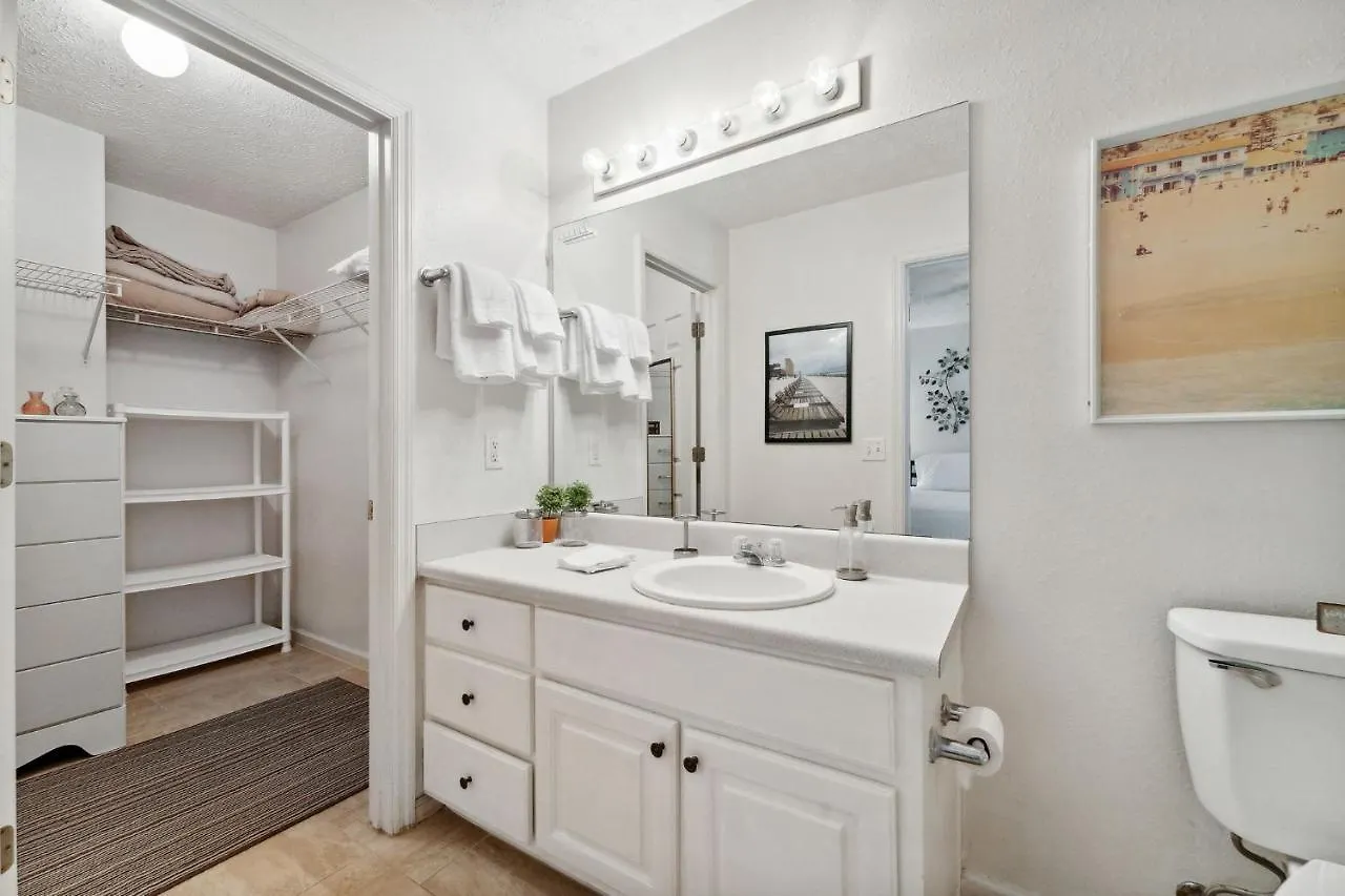 Дом отдыха Beach Walkers Cottage Панама-Сити